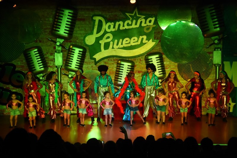 Dancing Queen un hommage a Abba by Kazadoo